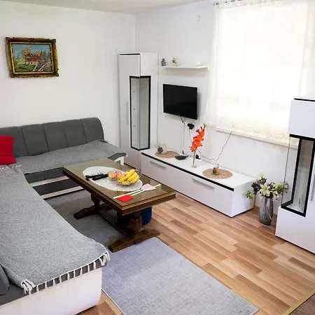 Elza Holiday home