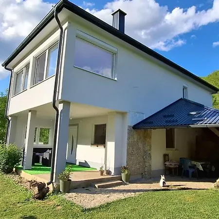 Ferienhaus Anna & Kamp Elza