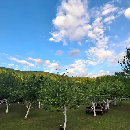 Anna & Kamp Elza Ferienhaus Bihać